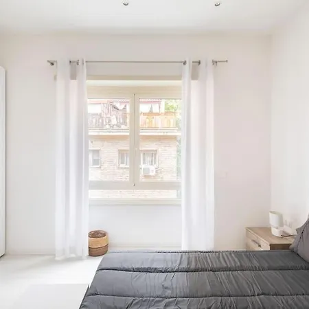 -stazione Tiburtina•metro•wi-fi•netflix Apartment